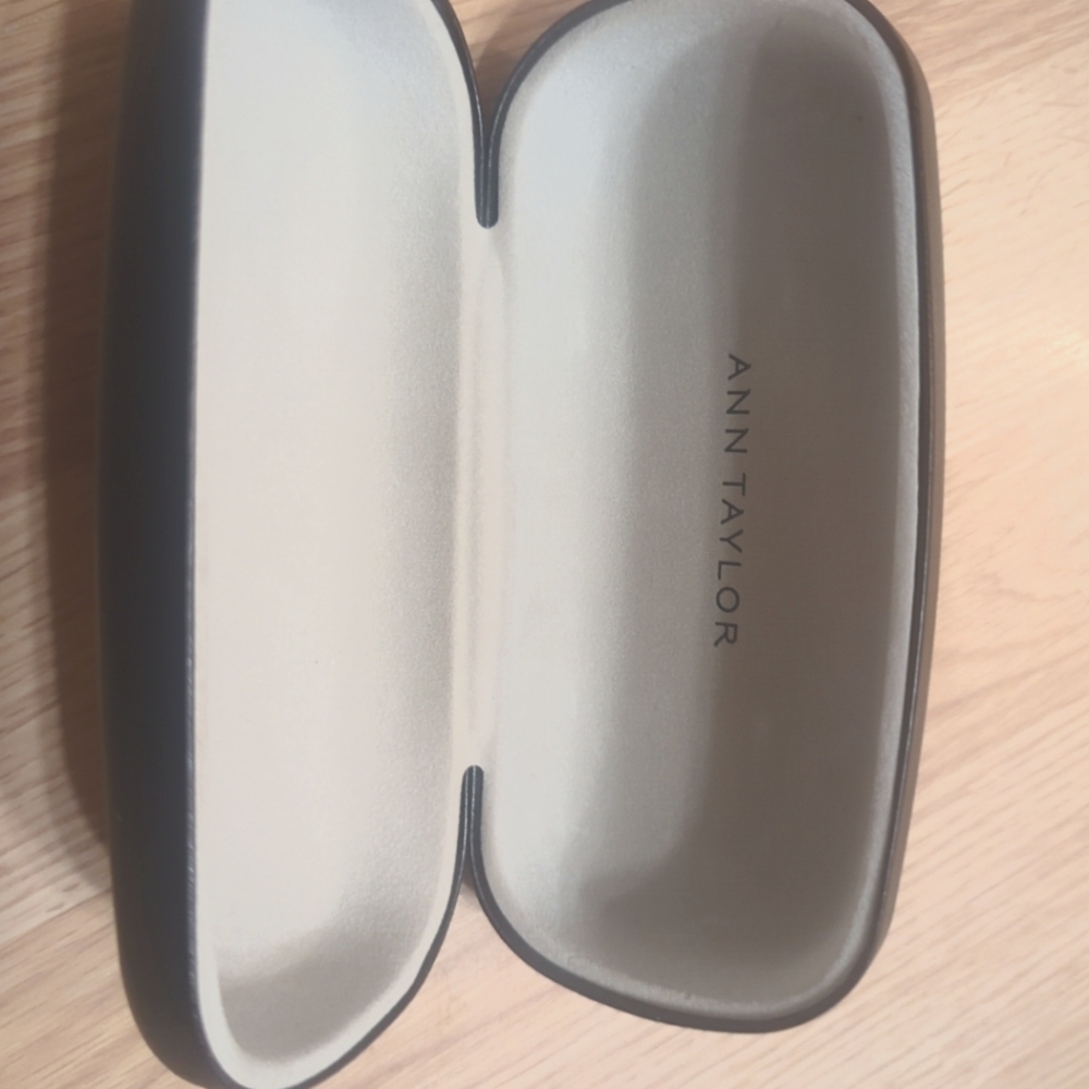 Ann Taylor eyeglasses case black